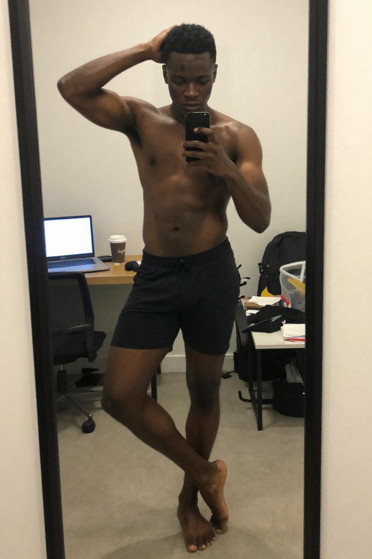 Photify AI prompt preview for Mirror Snap pack - 240 - 2026-03-29T18:51:32.744Z